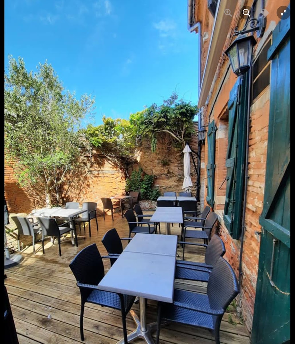 Restaurant Le Commerce - Chez Camille Et Steph